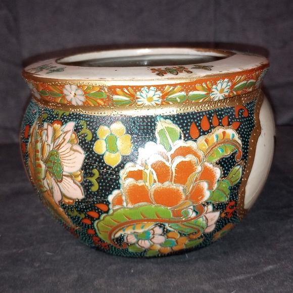 Vintage Beautiful Imari Pattern Bowl Planter EUC - Picture 3 of 11